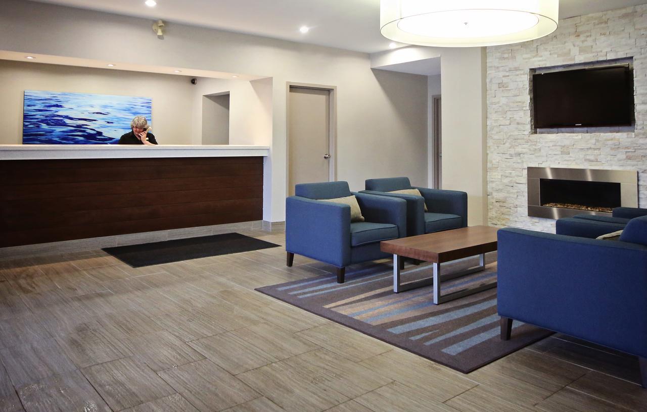 Waterfront Inn New Liskeard 外观 照片
