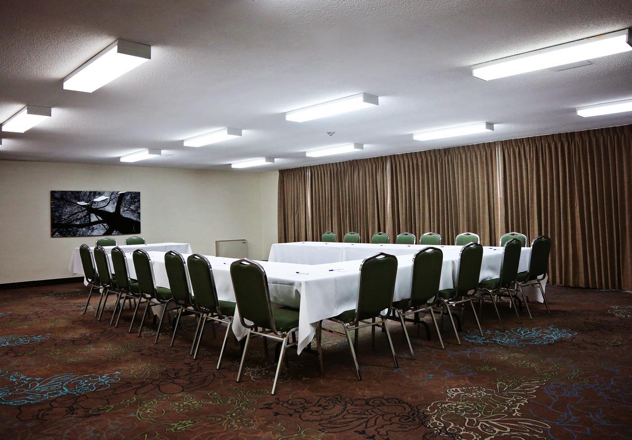 Waterfront Inn New Liskeard 外观 照片